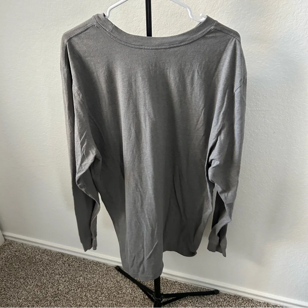 🌿 The North Face Heather Gray Crewneck Tee